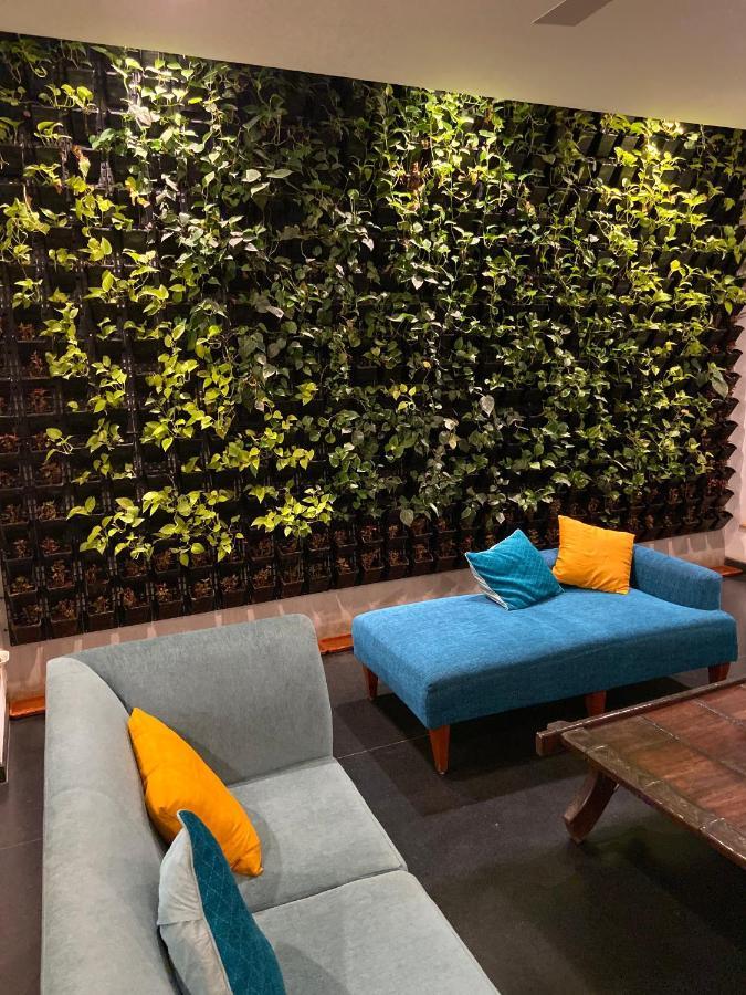 Aura Corporate Suites Bangalore Eksteriør bilde